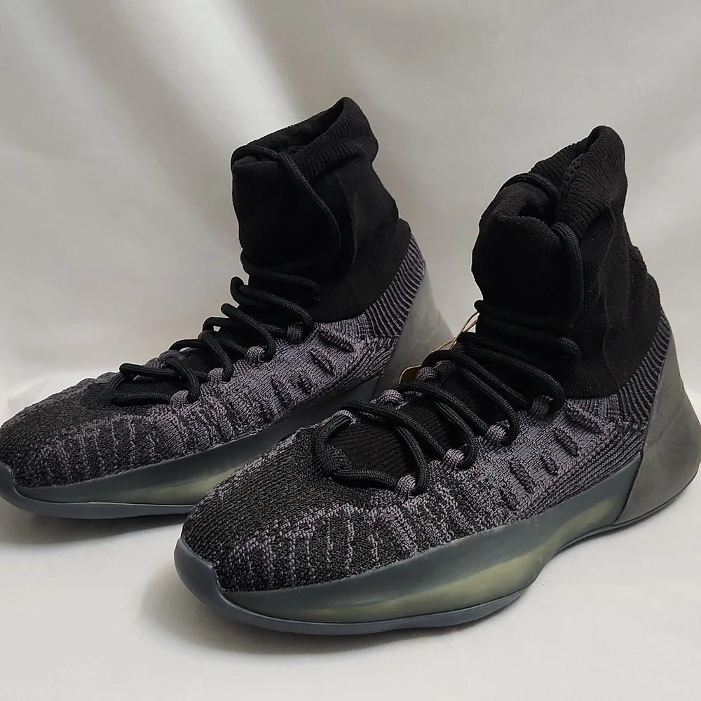 Adidas X YZY Baskeball Knit Sneakers (M Size 7.5)